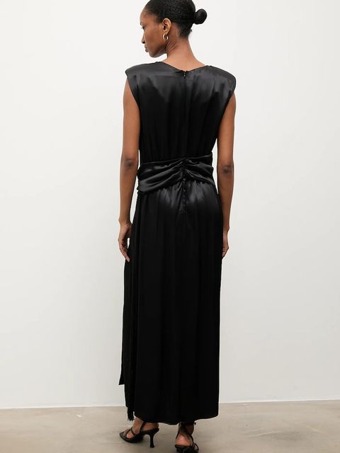 Answear.LAB sukienka kolor czarny midi rozkloszowana