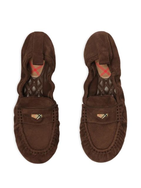 Burberry logo plaque loafers - Brown