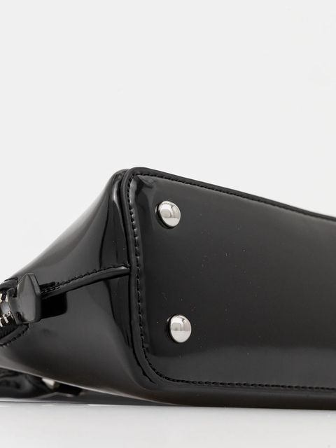 Guess torebka ARNELA kolor czarny HWNY94 96080