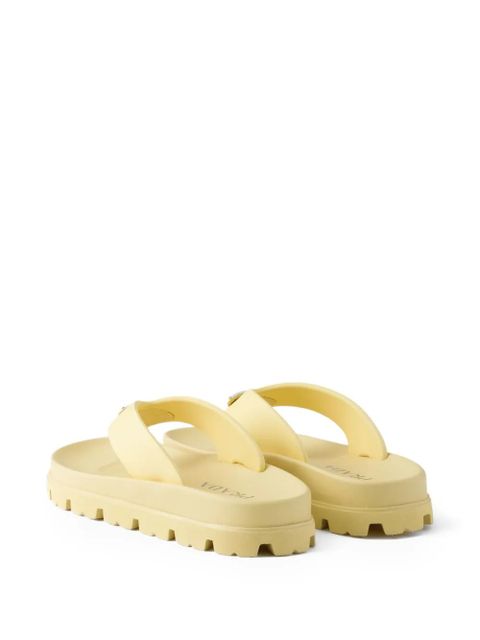Prada enameled-triangle sandals - Yellow