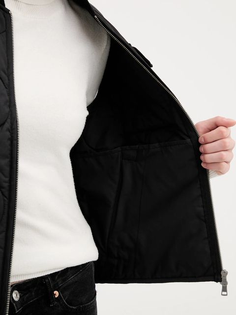 Guess Jeans bezrękawnik kolor czarny przejściowy W5YN76 WHG02