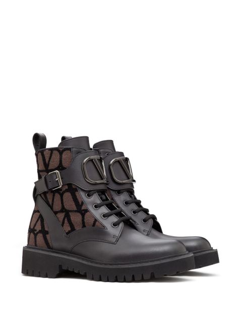 Valentino Garavani 35mm VLogo Signature combat boots - Black