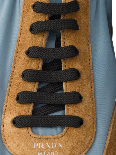 Prada round-toe lace-up sneakers - Brown