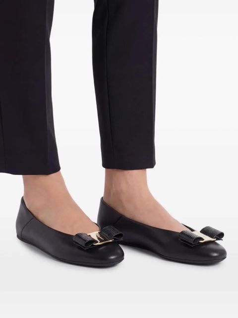 Ferragamo Vara bow leather ballet flats - Black