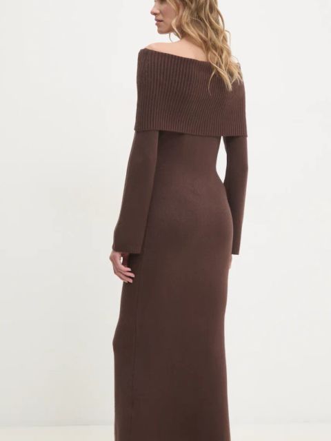 Answear.LAB sukienka kolor brązowy maxi dopasowana