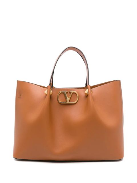 Valentino Garavani V-Logo stud leather tote bag - Neutrals - zdjęcie produktu nr 1