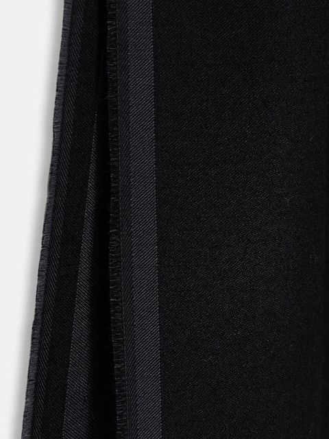 Calvin Klein szalik damski kolor czarny z nadrukiem LV04F8066G - zdjęcie produktu nr 2