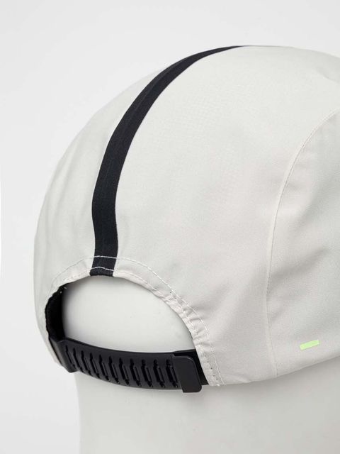 adidas czapka z daszkiem kolor beżowy z aplikacją IN2421