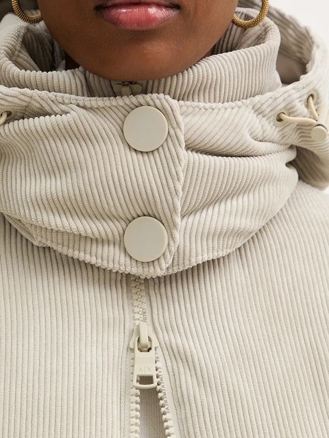 Armani Exchange kurtka kolor beżowy zimowa XW000708 AF16202