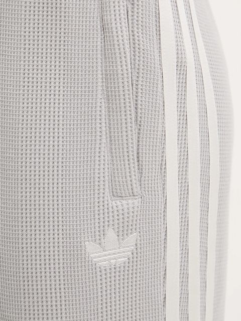 adidas Originals spodnie dresowe Waffle damskie kolor szary z aplikacją KR7655