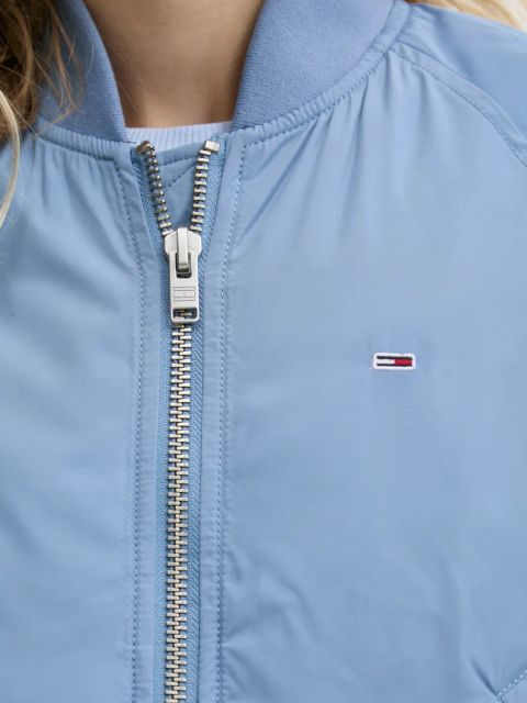 Tommy Jeans kurtka bomber damski kolor niebieski przejściowa oversize DW0DW19316
