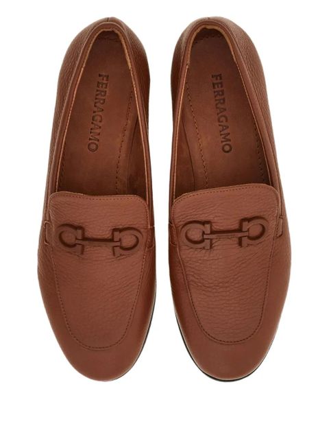Ferragamo Gancini buckle loafers - Brown
