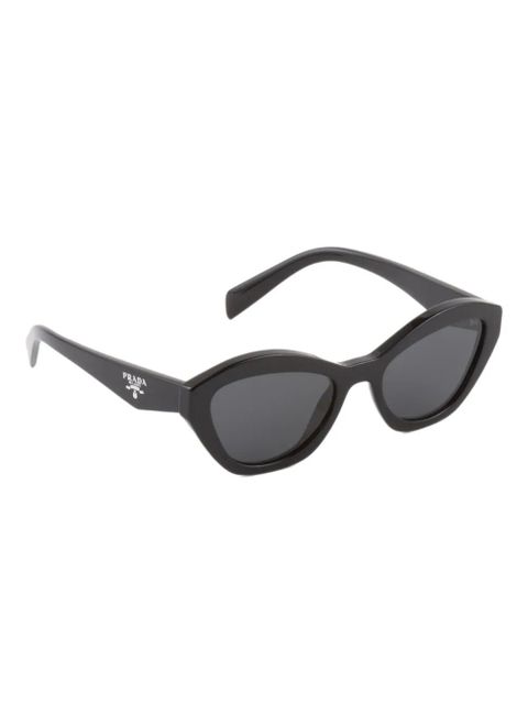 Prada Eyewear cat-eye sunglasses - Black