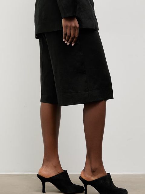 Answear.LAB klapki z zakrytymi palcami damskie zamszowe - zdjęcie produktu nr 1