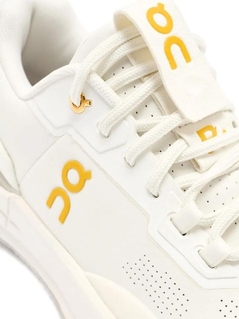 On Running perforated-detail sneakers - White