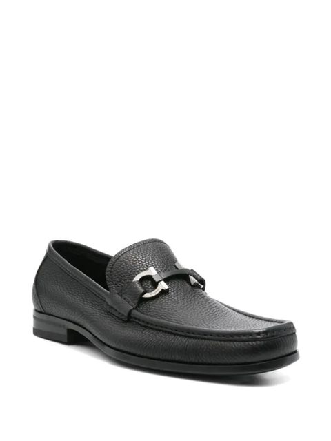 Ferragamo Gancini pebbled-leather loafers - Black - zdjęcie produktu nr 2