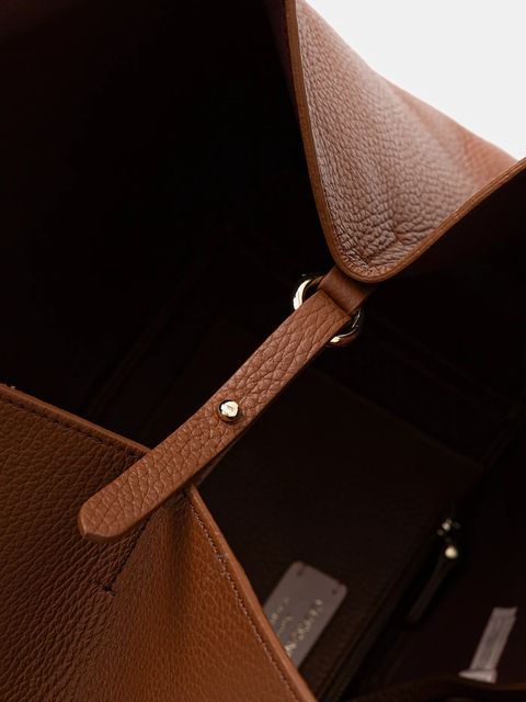 Coccinelle torebka skórzana kolor brązowy E1 SHA 11 01 01