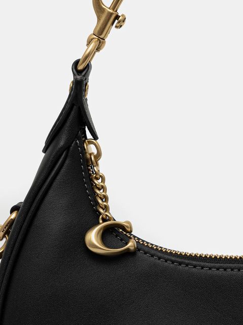 Coach torebka skórzana Jonie 22 kolor czarny CBG16