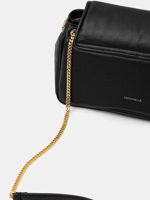 Coccinelle torebka skórzana COCCINELLE C-ME FLUFFY kolor czarny E1.SUE.12.01.01 - zdjęcie produktu nr 2