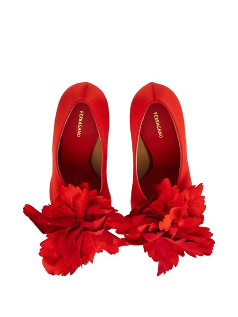 Ferragamo 90mm flower-appliqué satin pumps - Red