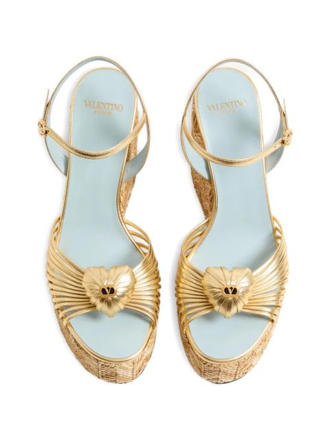 Valentino Garavani Coeur Royal Wedge sandals in laminated nappa 110mm - Gold