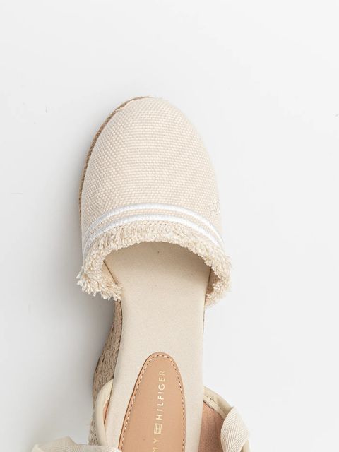 Tommy Hilfiger espadryle FRINGE CANVAS HIGH WEDGE kolor beżowy na koturnie FW0FW08878