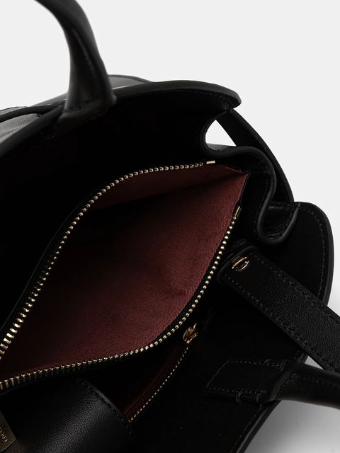 Coccinelle torebka skórzana SABINE kolor czarny E1 TLA 18 04 01