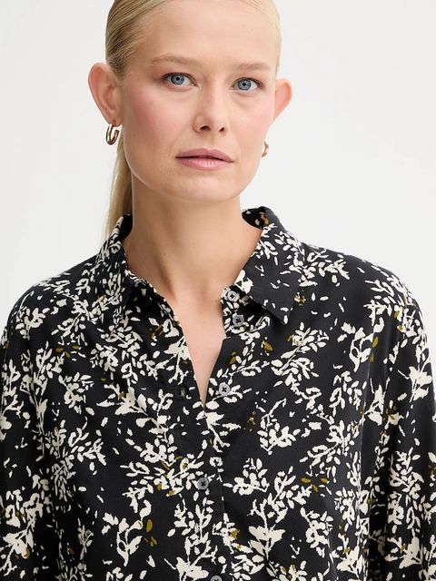 Marc O'Polo koszula damska kolor czarny regular z kołnierzykiem klasycznym 509098842295