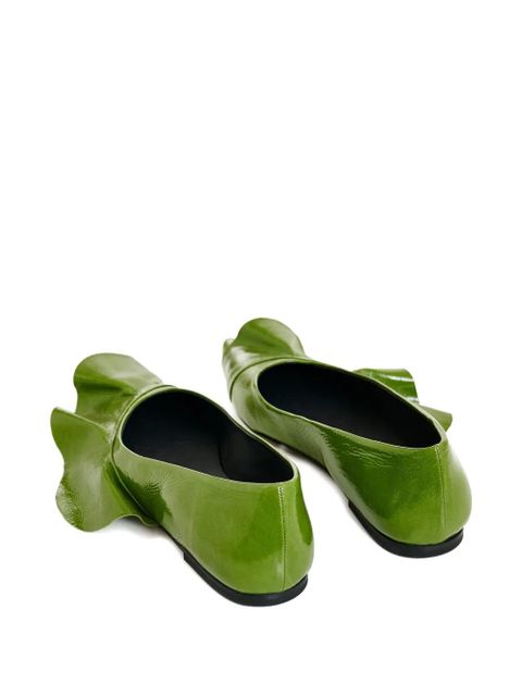 Essentiel Antwerp ruffled flat pumps - Green
