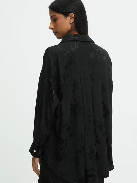 Answear.LAB koszula damska kolor czarny relaxed z kołnierzykiem klasycznym - zdjęcie produktu nr 2