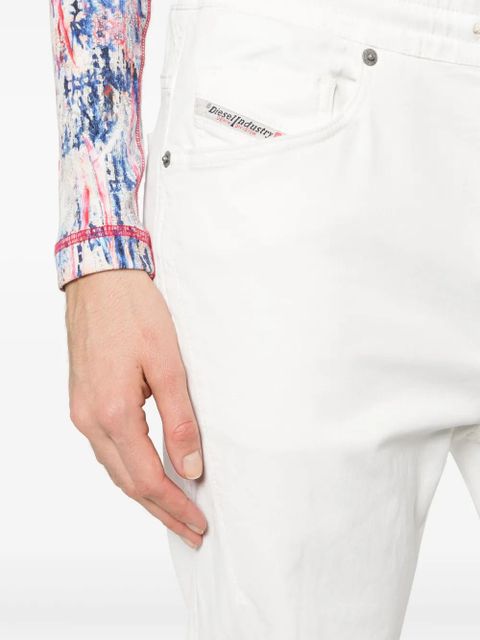 Diesel 2041 D-Fayza Joggjeans® 068hx boyfriend jeans - White