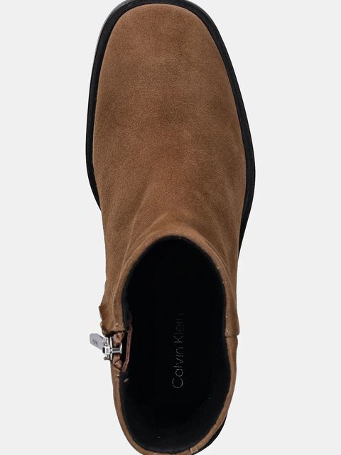 Calvin Klein botki zamszowe BLOCK HEEL ZIP BOOT SUE damskie kolor brązowy na słupku HW0HW02592
