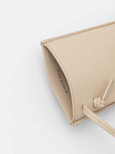 By Malene Birger pokrowiec na telefon skórzany AYA PHONE kolor beżowy 103169