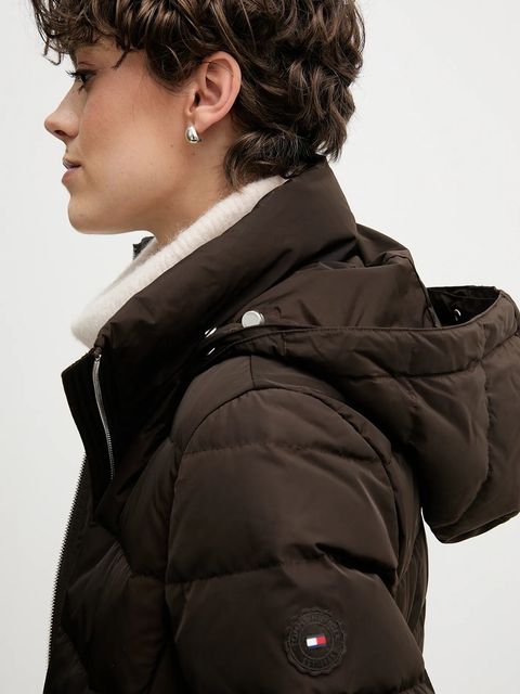 Tommy Hilfiger kurtka puchowa kolor brązowy zimowa WW0WW47540