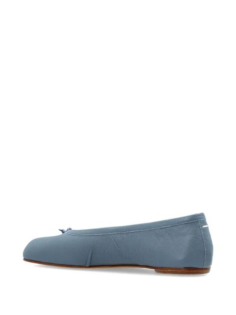 Maison Margiela Tabi knot-detail ballet flats - Blue