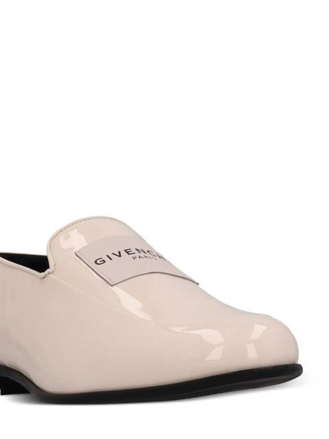 Givenchy logo-label loafers - Neutrals