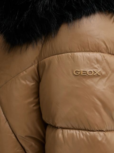 Geox kurtka BACKSIE kolor brązowy zimowa W5628S T3121