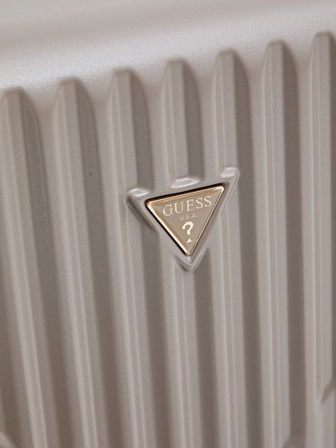 Guess walizka kolor brązowy TWHN96 75983