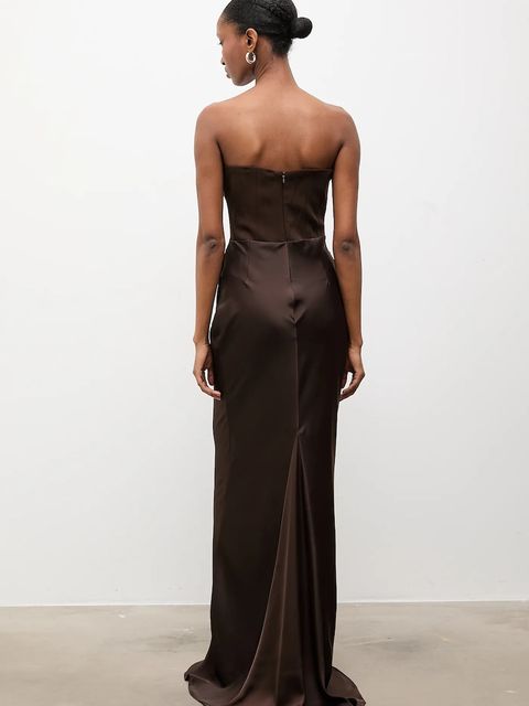 Answear.LAB sukienka kolor brązowy maxi dopasowana - zdjęcie produktu nr 2