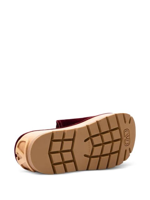 Valentino Garavani logo-detail sandals - Red