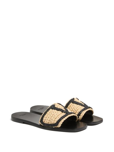 Valentino Garavani Viva Superstar slide sandals in raffia with crochet embroidery - Neutrals - zdjęcie produktu nr 2