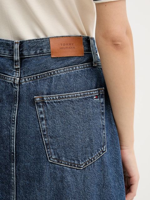 Tommy Hilfiger spódnica jeansowa kolor granatowy midi rozkloszowana WW0WW47729
