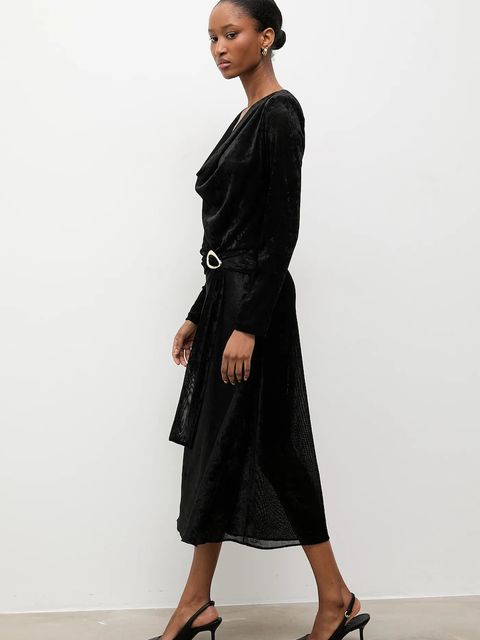 Answear.LAB sukienka kolor czarny midi rozkloszowana - zdjęcie produktu nr 2