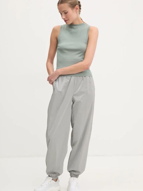 Guess top bawełniany GELSEY kolor zielony V5RP14 KCOI1