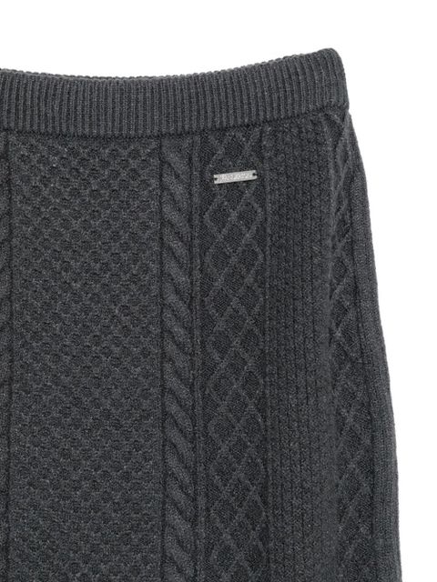 JW Anderson logo-plaque cable-knit mini skirt - Grey