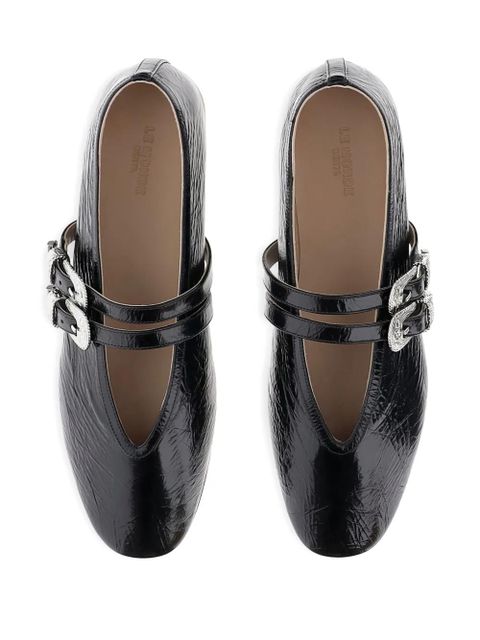 Le Monde Beryl buckle-detail leather flats - Black
