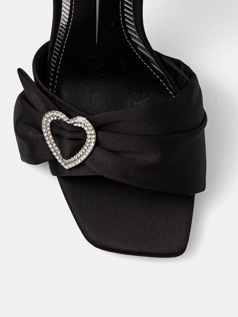 Buffalo sandały Fairy Chic Heart kolor czarny 1291618-BLK