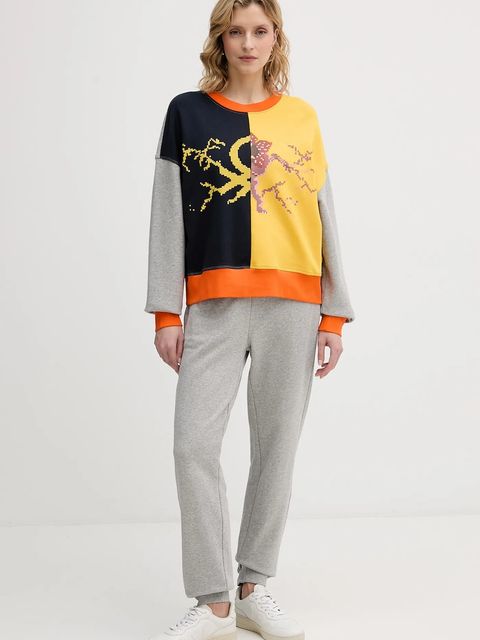 United Colors of Benetton spodnie dresowe bawełniane x Stranger Things damskie kolor szary gładkie 33NVDF01G - zdjęcie produktu nr 2