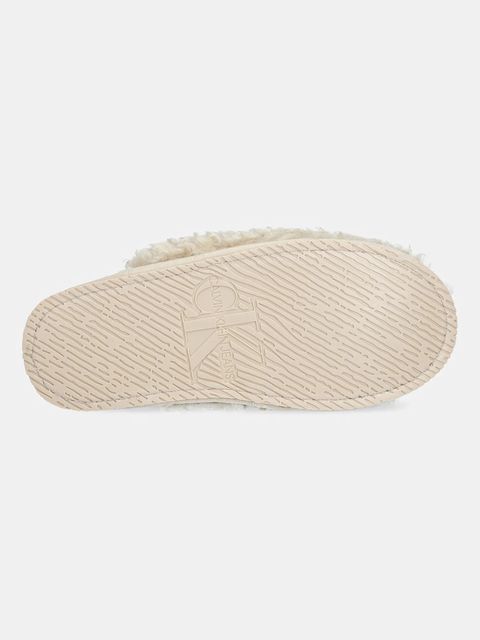 Calvin Klein kapcie CLOSE SLIPPER FUR kolor beżowy YW0YW01975