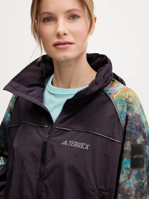 adidas TERREX wiatrówka x National Geographic kolor fioletowy JD5837